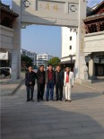 大学同学留念合影